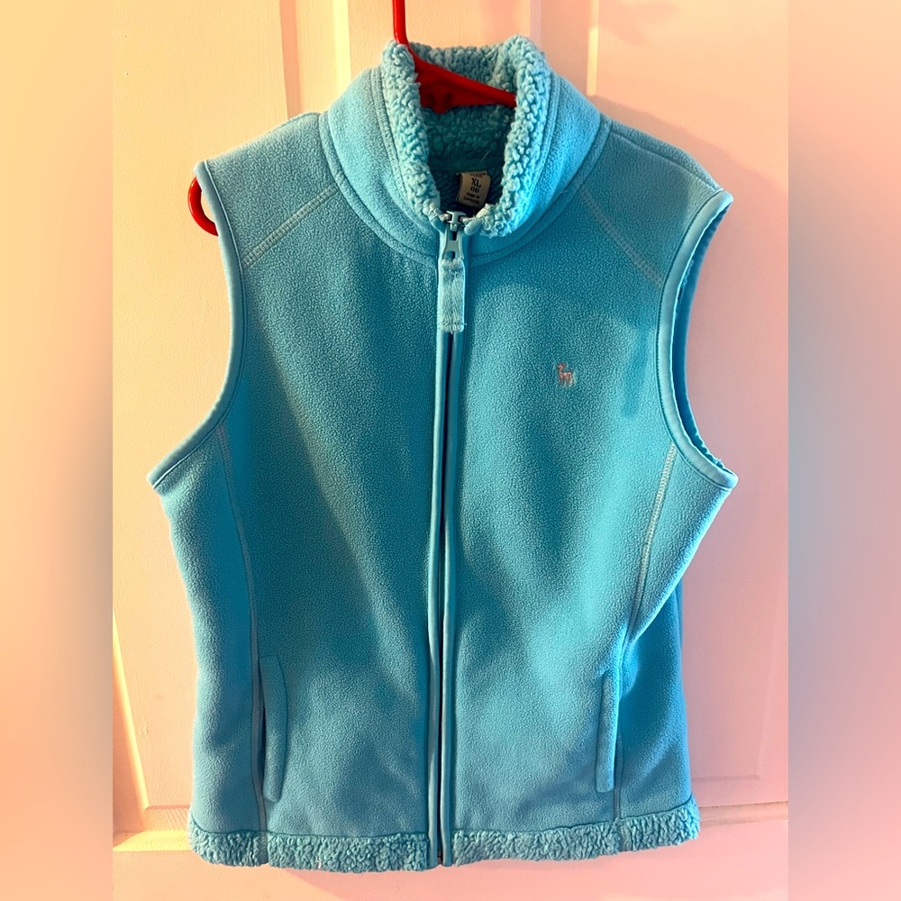 Girls size 14 fleece vest Old Navy Great Condition